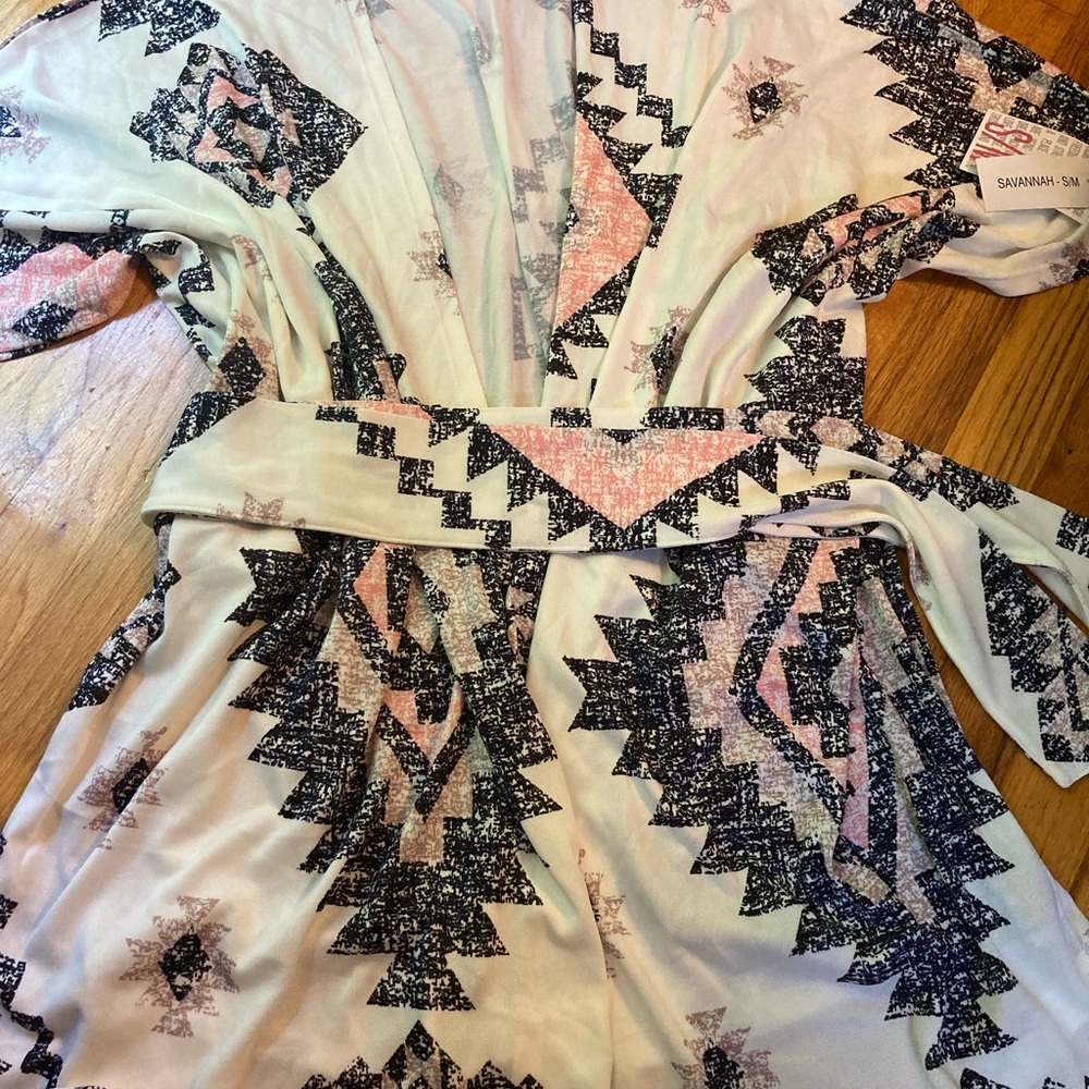 LuLaRoe Savannah Wrap